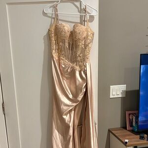 Elegant Gold Lace Evening Gown